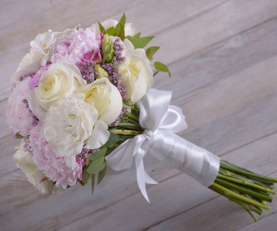 Create Your Own Artificial Wedding Bouquet A DIY Guide